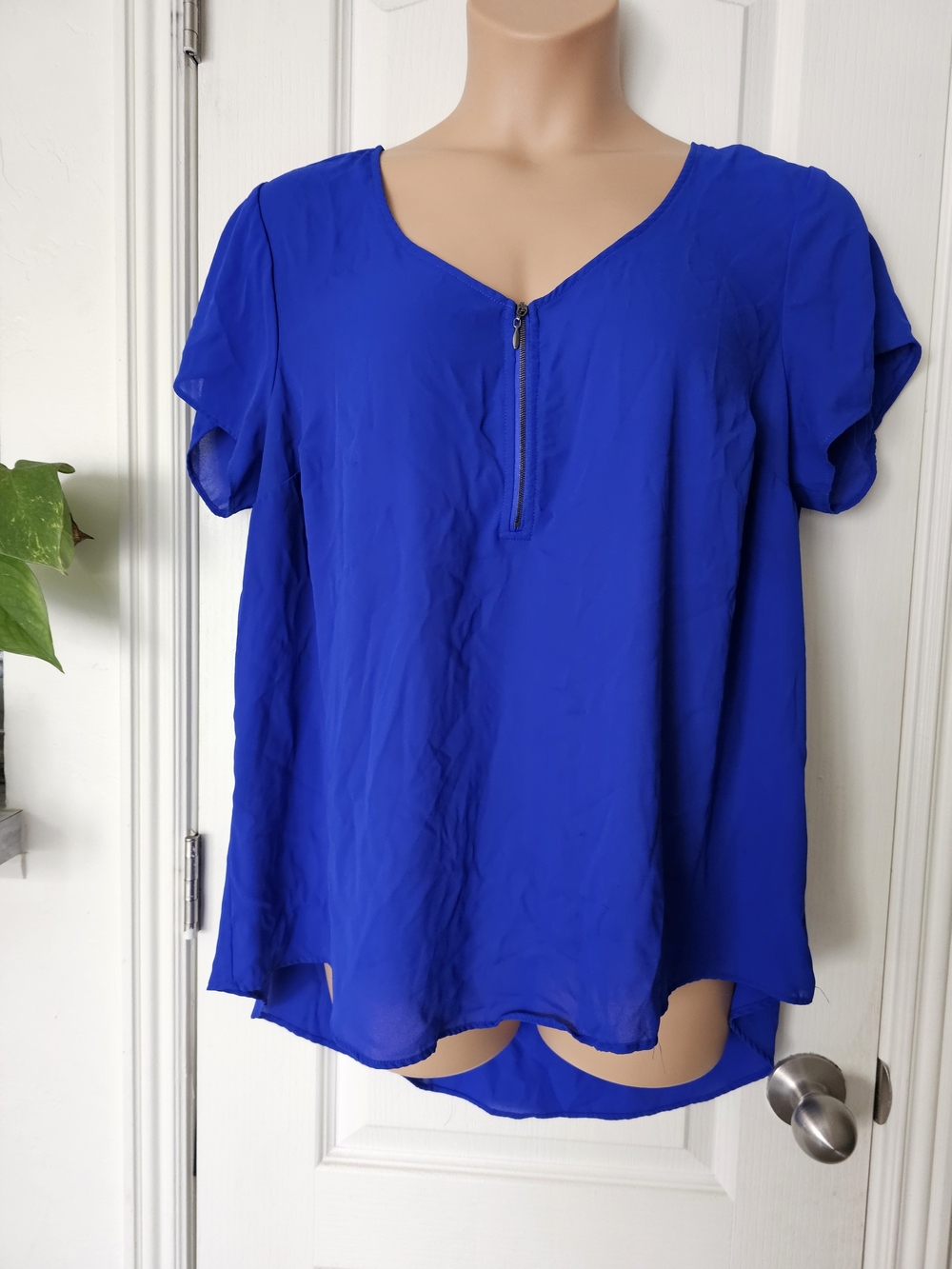 Torrid Sz 1 Blue Women's Zip-Front V-Neck Blouse